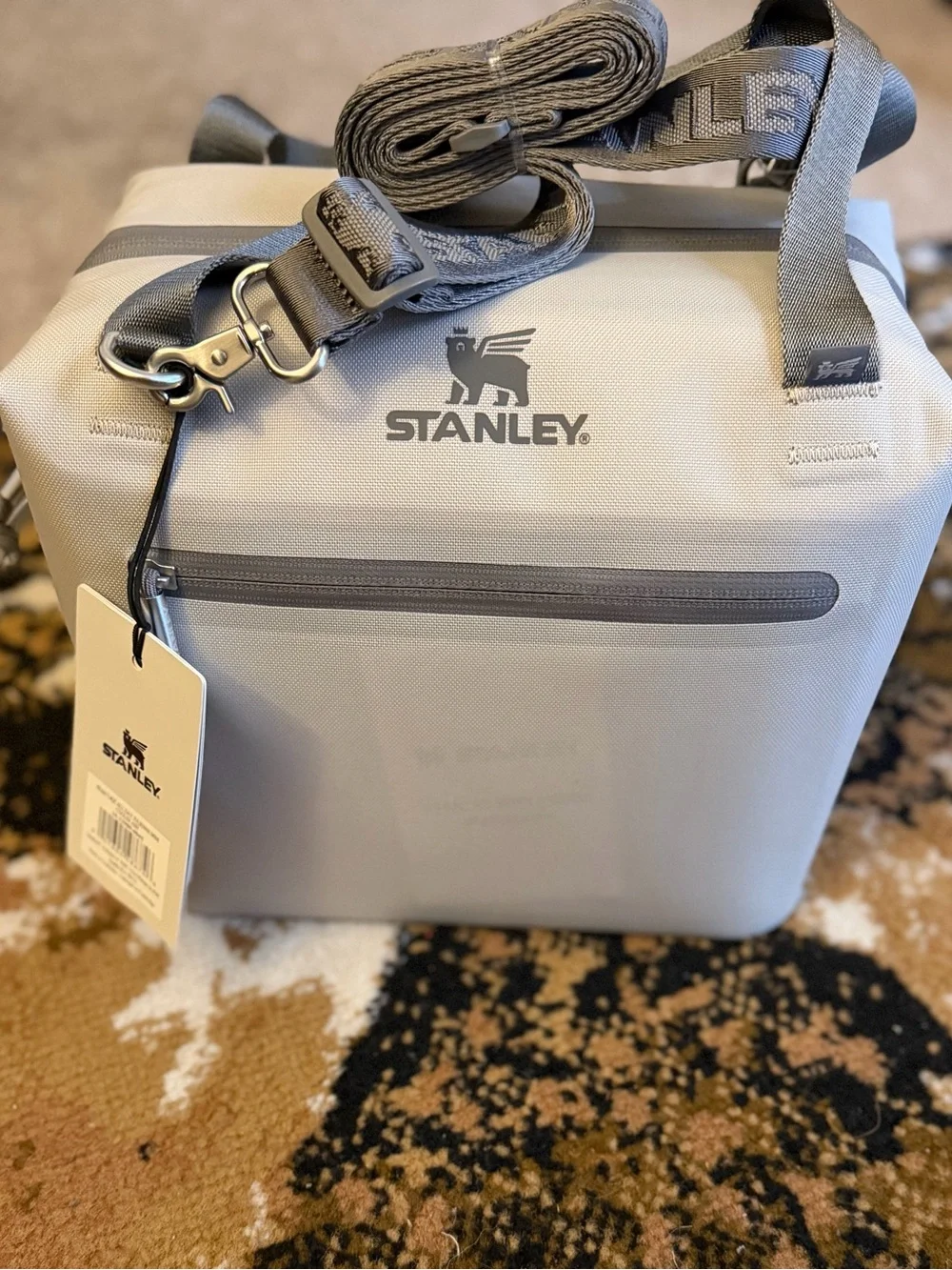 Stanley 10 Cans/7.2qt All Day Julienne
Miniature Bag Cooler Ash NWT Retail $100 - Picture 4 of 13